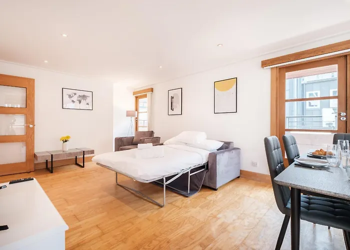 Bnbnova - 2Br Penthouse With Terrace - Heart Of Holborn